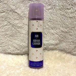 Ariana Grande ARI Scented BN